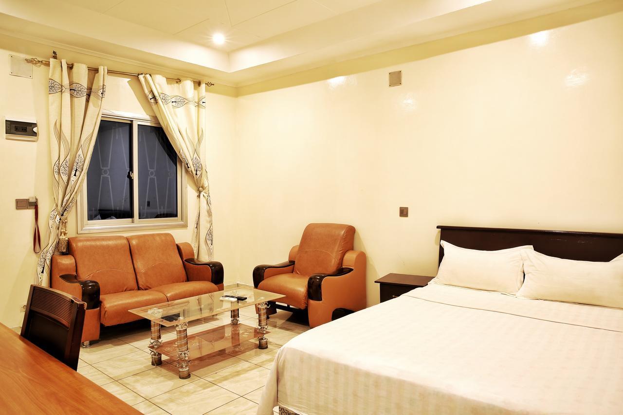 Shanghai Hotel NʼDjamena Exterior foto